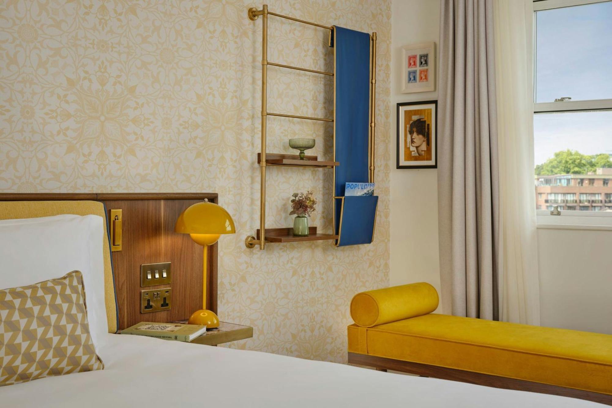 The Cura Luxe